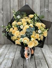 Букет цветов из:  Розы и Лизиантусы в Часцы