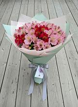 Букет цветов из:  Альстромерии в Часцы
