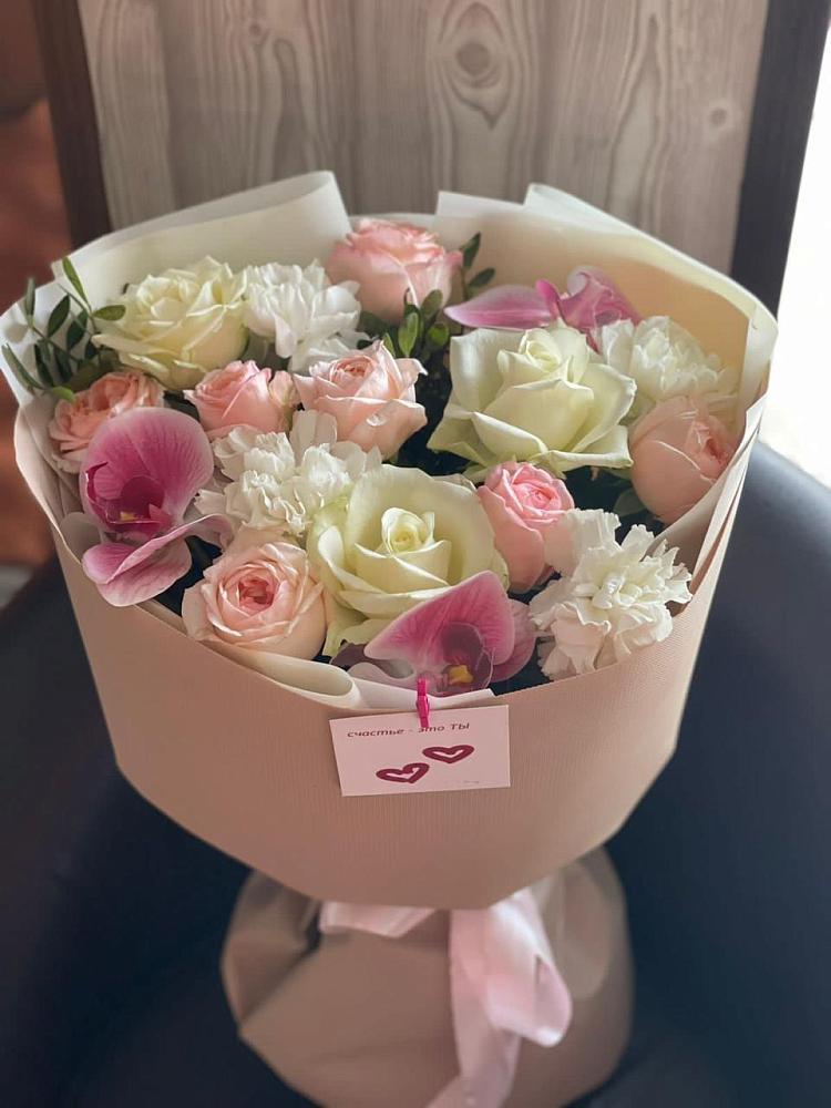 Букет цветов из: Орхидеи, Розы и Гвоздики в Часцы