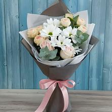 Букет цветов из:  Хризантемы и Розы #REPLACE_PRED# Часцы