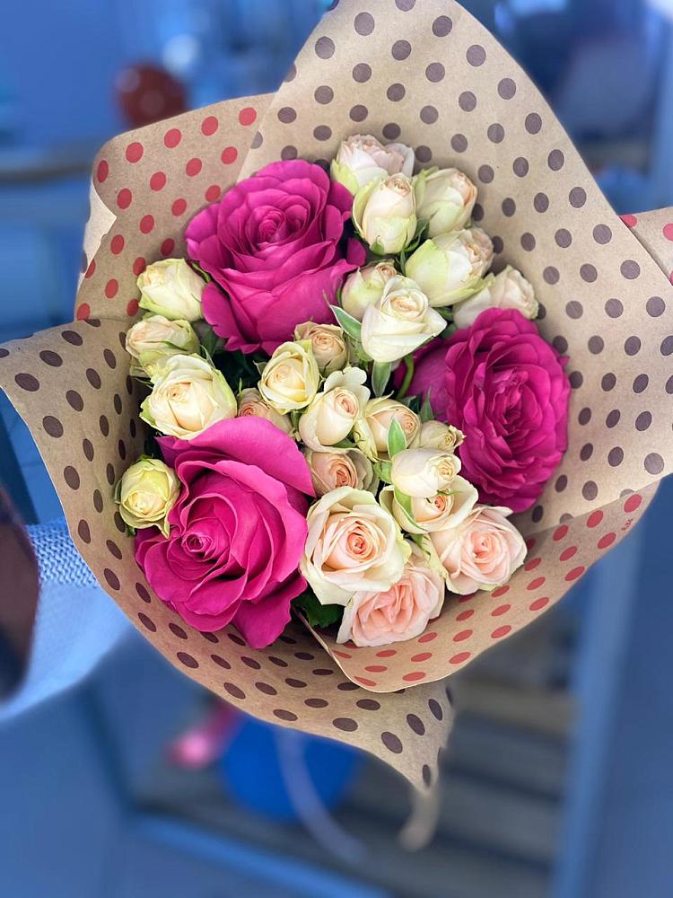 Букет цветов из: Розы в Часцы