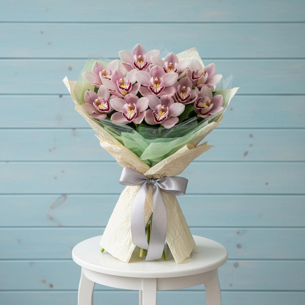 Букет цветов из: Орхидеи и Розы в Часцы