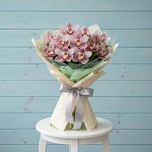 Букет цветов из:  Орхидеи и Розы в Часцы