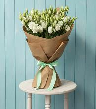 Букет цветов из:  Лизиантусы в Часцы