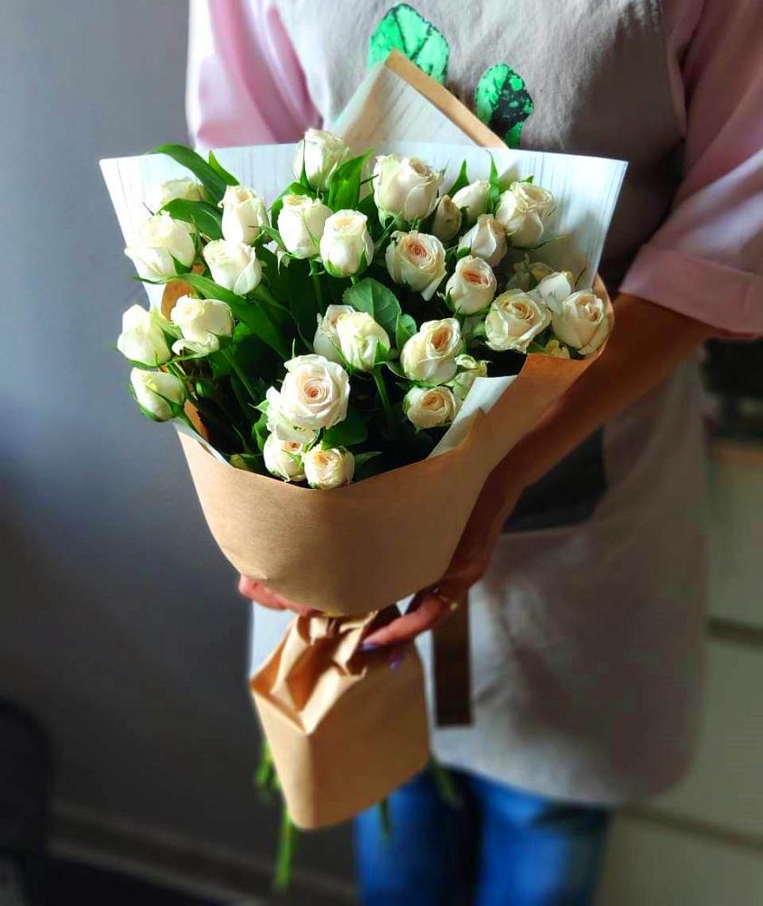 Букет цветов из: Розы в Часцы