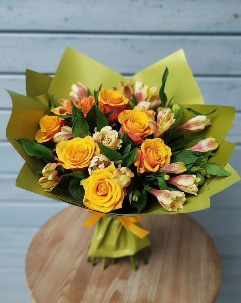 Букет цветов из: Альстромерии и Розы в Часцы