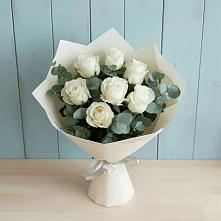 Букет Белые розы в Эвкалипте в Часцы