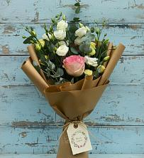 Букет цветов из:  Розы и Лизиантусы в Часцы
