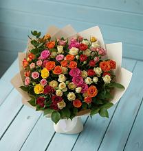 Букет Микс из разноцветных кустовых роз в Часцы